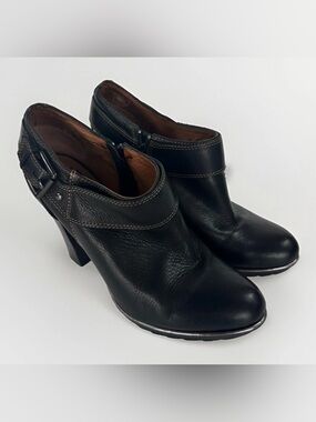 Söfft Willa Leather Ankle Booties Women's 8M Black Side Zip Buckle Block Heel